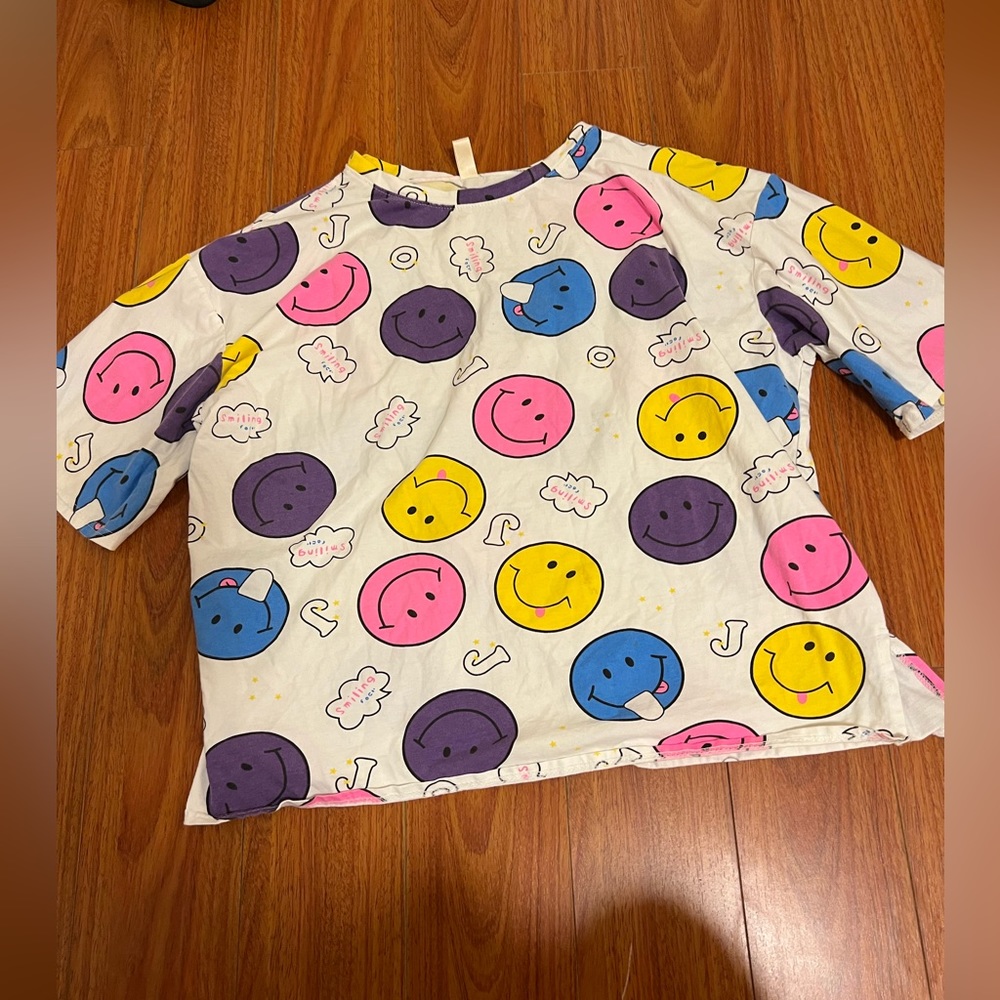 Smiling face T-shirt